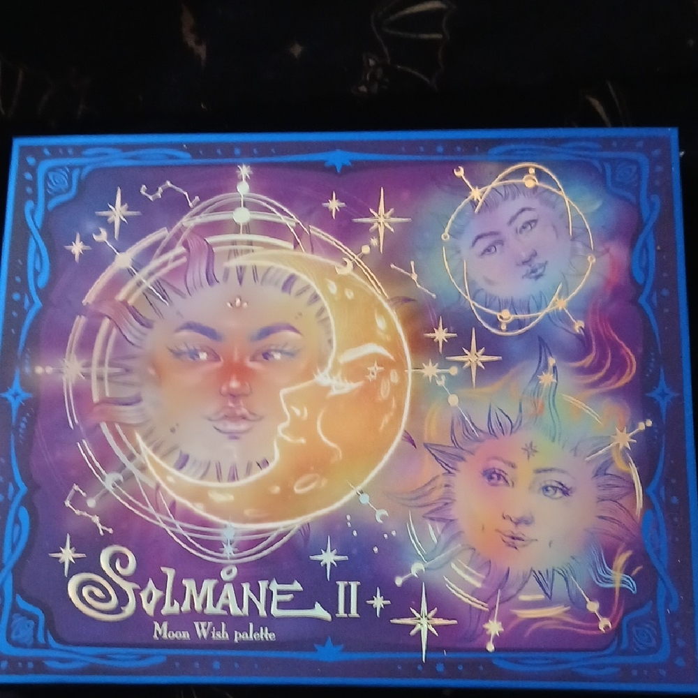 II Moon Wish Eyeshadow Palette